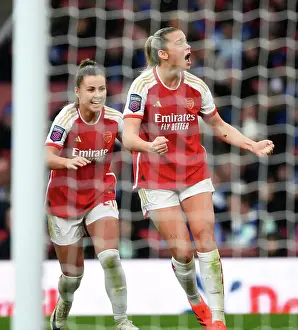 Alessia Russo's Dramatic Hat-Trick: Arsenal Women Defeat Chelsea Women at Emirates Stadium