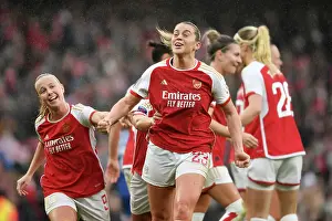 Alessia Russo's Penalty Secures Arsenal's Super League Win over Chelsea (2023-24)