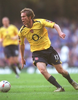 Alex Hleb in Action: Arsenal vs. Chelsea, FA Community Shield 2005, The Millennium Stadium