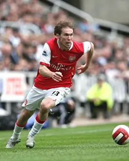 Alex Hleb in Action: Arsenal's Unbeaten Stalemate at Newcastle United, FA Premiership 2007