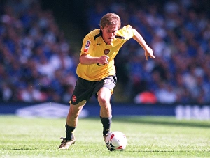 Alex Hleb (Arsenal). Arsenal 1: 2 Chelsea. FA Community Shield