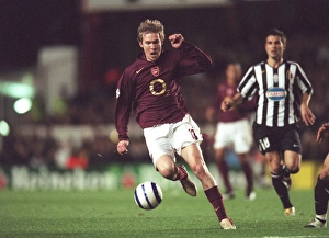 Arsenal v Juventus 2005-6 Gallery: Alex Hleb (Arsenal). Arsenal 2: 0 Juventus