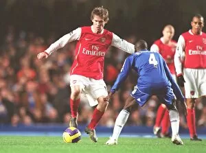 Images Dated 11th December 2006: Alex Hleb (Arsenal) Claude Makelele (Chelsea)