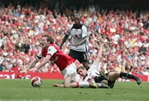 Alex Hleb (Arsenal) is fouled by Moritz Volz (Fulham) for the Arsenal penalty