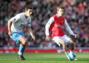 Arsenal v Aston Villa 2007-08 Collection: Alex Hleb (Arsenal) Gareth Barry (Villa)
