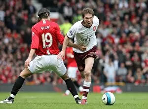 Images Dated 14th April 2008: Alex Hleb (Arsenal) Gerard Pique (Manchester United)