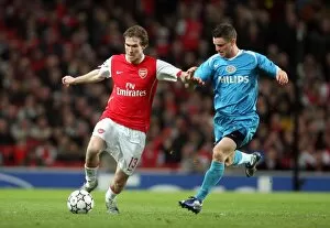 Images Dated 7th March 2007: Alex Hleb (Arsenal) Jason Culina (PSV)