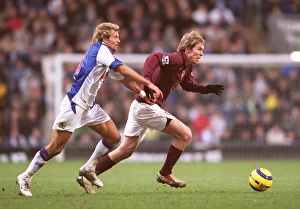 Blackburn Rovers v Arsenal 2005-6 Collection: Alex Hleb (Arsenal) Michael Gray (Blackburn). Blackburn Rovers 1: 0 Arsenal