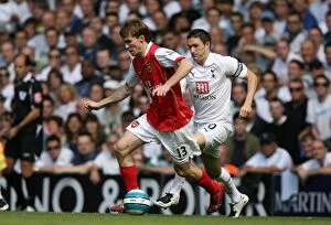 Images Dated 17th September 2007: Alex Hleb (Arsenal) Robbie Keane (Tottenham)