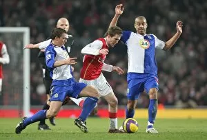 Images Dated 15th February 2008: Alex Hleb (Arsenal) Stephen Warnock and Stephen Reid (Blackburn Rovers)