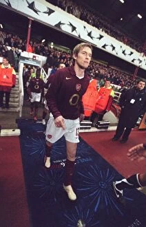 Images Dated 31st March 2006: Alex Hleb (Arsenal) walks out onto the pitch. Arsenal 2: 0 Juventus