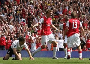 Images Dated 12th August 2007: Alex Hleb celebrates scoring the 2nd Arsenal goal with Nicklas Bendtner