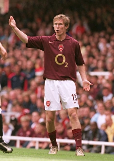 Alex Hleb Scores for Arsenal: 2-0 Newcastle United, FA Premier League, Highbury, London, 14/8/05