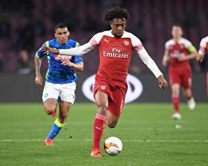 Napoli v Arsenal 2018-19 Collection: Alex Iwobi in Action: Arsenal vs Napoli, UEFA Europa League Quarterfinals (2018-19)