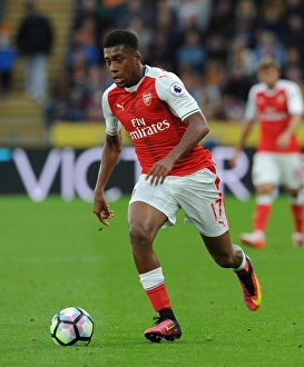 Alex Iwobi in Action: Hull City vs Arsenal, Premier League 2016-17