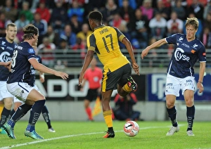Viking FK V Arsenal 2016-17 Prints: Alex Iwobi in Action: Viking FK vs Arsenal (2016-17)