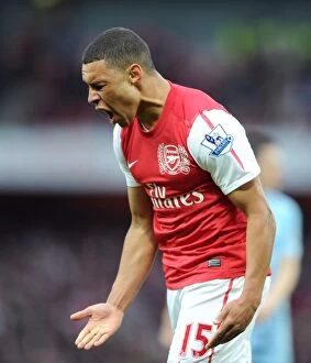 Images Dated 8th April 2012: Alex Oxlade-Chamberlain in Action: Arsenal vs Manchester City, Premier League 2011-12