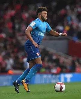 Arsenal V Benfica - Emirates Cup 2017-18 Prints: Alex Oxlade-Chamberlain in Action: Arsenal vs SL Benfica, Emirates Cup 2017-18