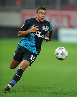 Olympiacos V Arsenal 2011-12 Prints: Alex Oxlade-Chamberlain in Action: Olympiacos vs Arsenal, UEFA Champions League 2011-12
