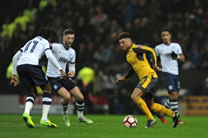 Images Dated 7th January 2017: Alex Oxlade-Chamberlain (Arsenal) Daniel Johnson (Preston). Preston North End 1: 2 Arsenal