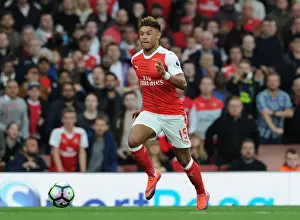 Alex Oxlade-Chamberlain's Standout Performance: Arsenal vs Swansea City (2016-17)