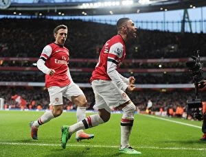 Crystal Palace Collection: Alex Oxlade-Chamberlain's Strike: Arsenal's Victory Against Crystal Palace (2013-14)