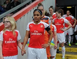 Alex Scott (Arsenal Ladies) with the mascot. Arsenal Ladies 2: 2 Notts County Ladies