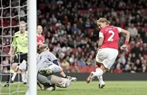Alex Scott (Arsenal) trys to backheel the ball under Siobhan Chamberlian (Chelsea)