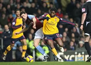 Images Dated 26th December 2008: Alex Song (Arsenal) Gareth Barry (Aston Villa)