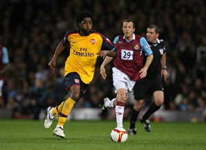 Images Dated 26th October 2008: Alex Song (Arsenal) Lee Bowyer (West Ham)