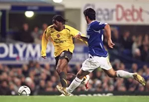 Images Dated 9th November 2006: Alex Song (Arsenal) Mikel Arteta (Everton)