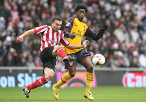 Images Dated 4th October 2008: Alex Song (Arsenal) Steed Malbranque (Sunderland)