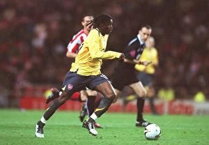 Alex Song (Arsenal). Sunderland 0: 3 Arsenal. Carling League Cup, Round 3