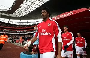Images Dated 8th March 2009: Alex Song and Carlos Vela and Arndrey Arshavin