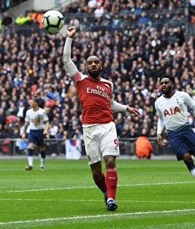 Tottenham Hotspur v Arsenal 2018-19 Collection: Alexandre Lacazette in Action: Tottenhotpur vs. Arsenal, Premier League 2018-19