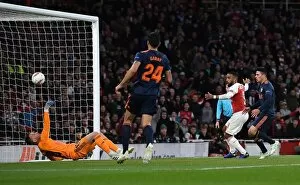 Images Dated 2nd May 2019: Alexandre Lacazette Scores Arsenal's Second Goal in Europa League Semi-Final vs Valencia (2018-19)