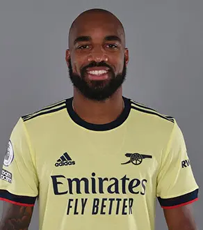 Alexis Lacazette Kicks Off Arsenal's 2021-22 Season at London Colney Training Ground