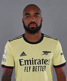 Alexis Lacazette Kicks Off Arsenal's 2021-22 Season Training