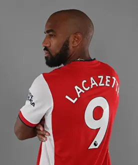 Alexis Lacazette Kicks Off Arsenal's 2021-22 Season Training
