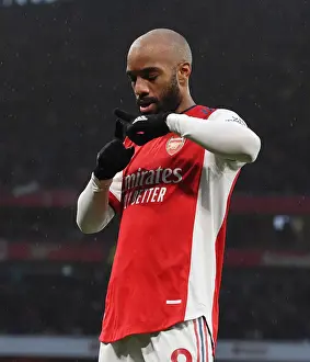 Alexis Lacazette Scores First Arsenal Goal in 2021-22 Premier League: Arsenal 1-0 Southampton