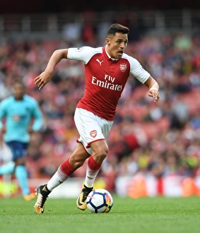 Arsenal V AFC Bournemouth 2017-18 Prints: Alexis Sanchez: In Action Against AFC Bournemouth, Premier League 2017-18