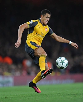 Arsenal V FC Basel 2016-17 Prints: Alexis Sanchez: In Action for Arsenal against FC Basel, UEFA Champions League, 2016