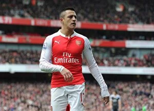 Images Dated 14th February 2016: Alexis Sanchez in Action: Arsenal vs. Leicester City, Premier League 2015-16