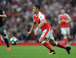 Arsenal V Southampton 2016-17 Prints: Alexis Sanchez in Action: Arsenal vs. Southampton, 2016-17 Premier League