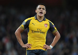 Alexis Sanchez in Action: Arsenal vs. FC Basel, 2016-17 UEFA Champions League