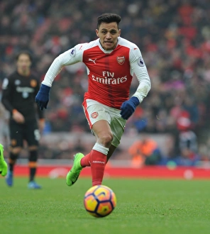 Alexis Sanchez in Action: Arsenal vs. Hull City, Premier League 2016-17