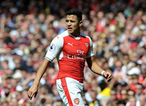 Alexis Sanchez in Action: Arsenal vs. Everton, Premier League 2016-17