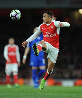 Alexis Sanchez in Action: Arsenal vs Leicester City, Premier League 2016-17