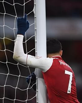 Images Dated 16th December 2017: Alexis Sanchez in Action: Arsenal vs Newcastle United, Premier League 2017-18