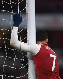 Arsenal V Newcastle United 2017-18 Prints: Alexis Sanchez in Action: Arsenal vs Newcastle United, Premier League 2017-18